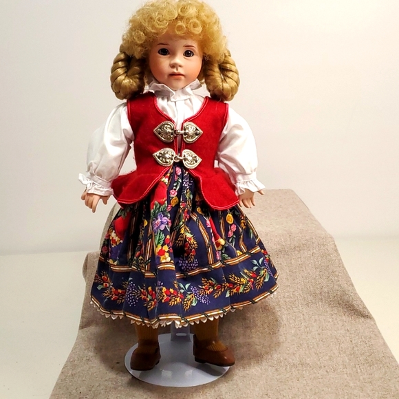 RARE Heidi Vintage Doll by Wendy Dawton. #0017 / 2000. 1999 - Picture 9 of 11